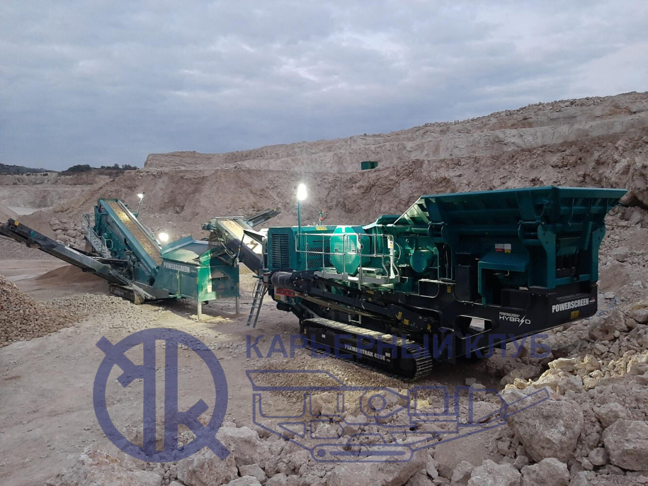 Powerscreen Premiertrak 420E мобильная щековая дробилка  на гусеничном шасси