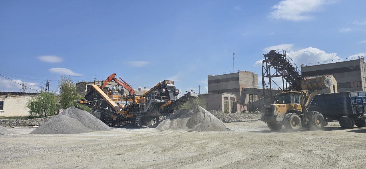 конусная дробилка с грохотом