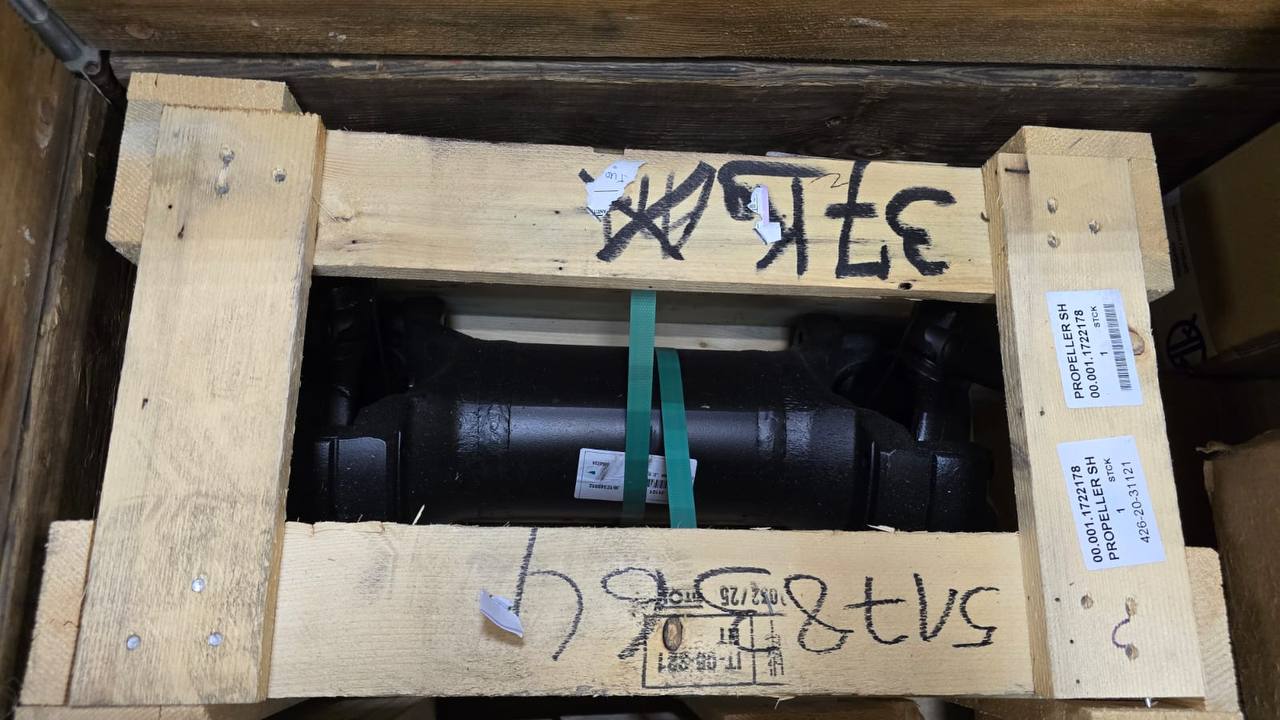 поставка оригинальных запчасти Komatsu